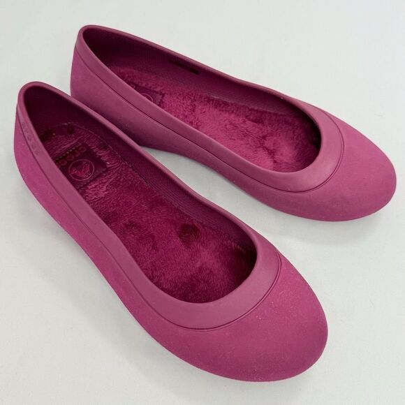 CROCS Mammoth Soft Fur Footpad Ballet Flat in Pomegranate - Picture 1 of 16